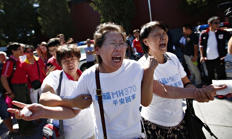 Dân làm lễ kỉ niệm 6 tháng MH370 mất tích, cảnh sát Trung Quốc 'dập tắt'