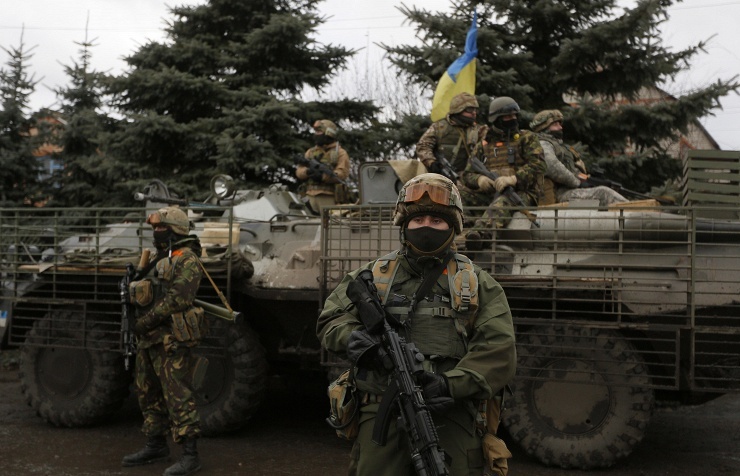 Quân đội Ukraine đổ bộ về miền Đông