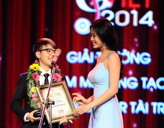 Vũ Cát Tường nhận cơn mưa giải thưởng tại Bài hát Việt 2014