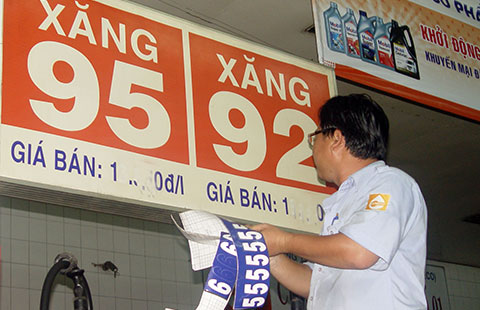 Giá dầu giảm, giá nhớt trơ trơ