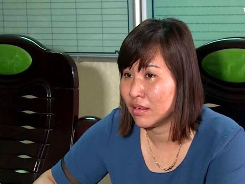 Hiệu trưởng bị tố lạm thu xin ra khỏi ngành