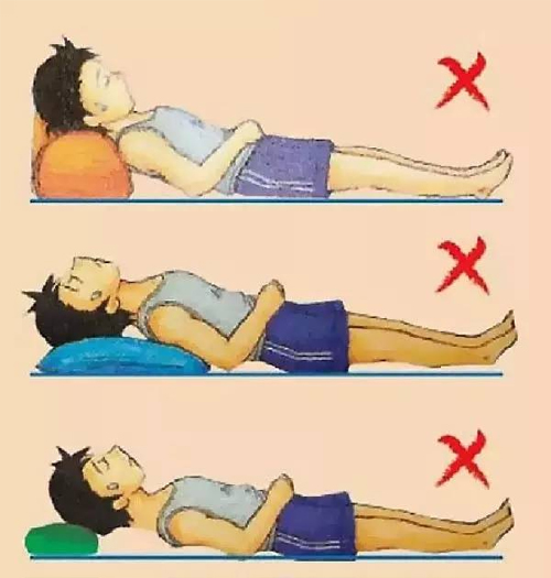 Vì sao giường ngủ nên đặt 4 gối như phòng khách sạn - ảnh 3