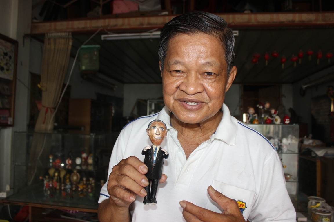 Nghệ nhân làm gà bằng vỏ trứng để chúc tết - ảnh 10