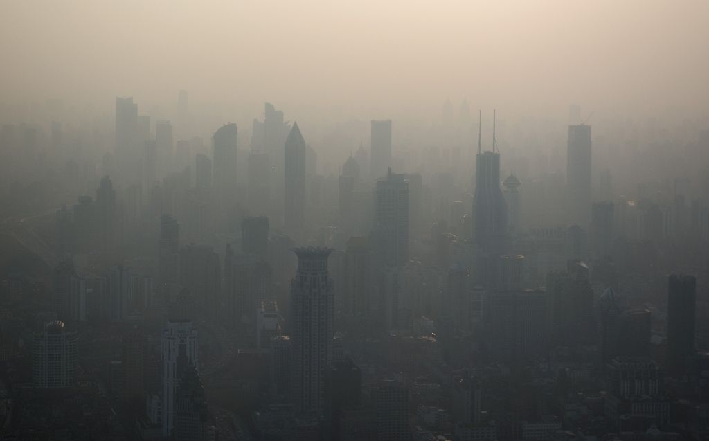 Đông Nam Á và tây Thái Bình Dương, trong đó có Trung Quốc, Malaysia, Việt Nam là khu vực ô nhiễm thuộc hàng nặng nhất thế giới.