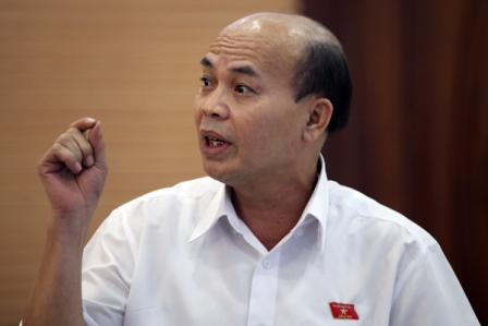 Học đại học để ra đánh giày, bán báo thì đào tạo làm gì! - ảnh 1