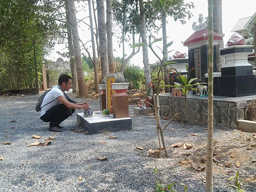 Lạ kỳ ngôi miếu dân lập thờ 'bà bóng' cô Hiên - ảnh 4