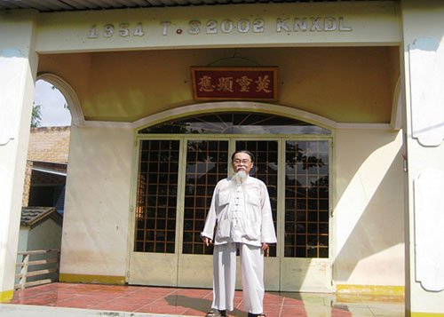 Kỳ lạ ngôi miếu thờ ‘bà’ rắn ở Đồng Nai - ảnh 3