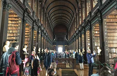 Ái Nhĩ Lan kỳ bí - Bài 1: Quốc đảo mang tên ‘ngọc lục bảo’ - ảnh 1