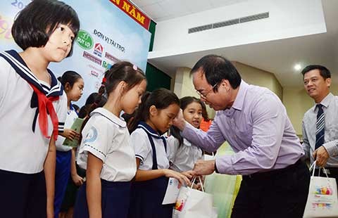 Nữ sinh nghèo nuôi dưỡng ước mơ làm người tử tế - ảnh 1