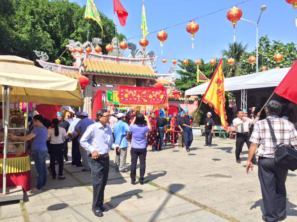 Hàng ngàn người dân dự hội chùa Ông Cù Lao Phố - ảnh 8