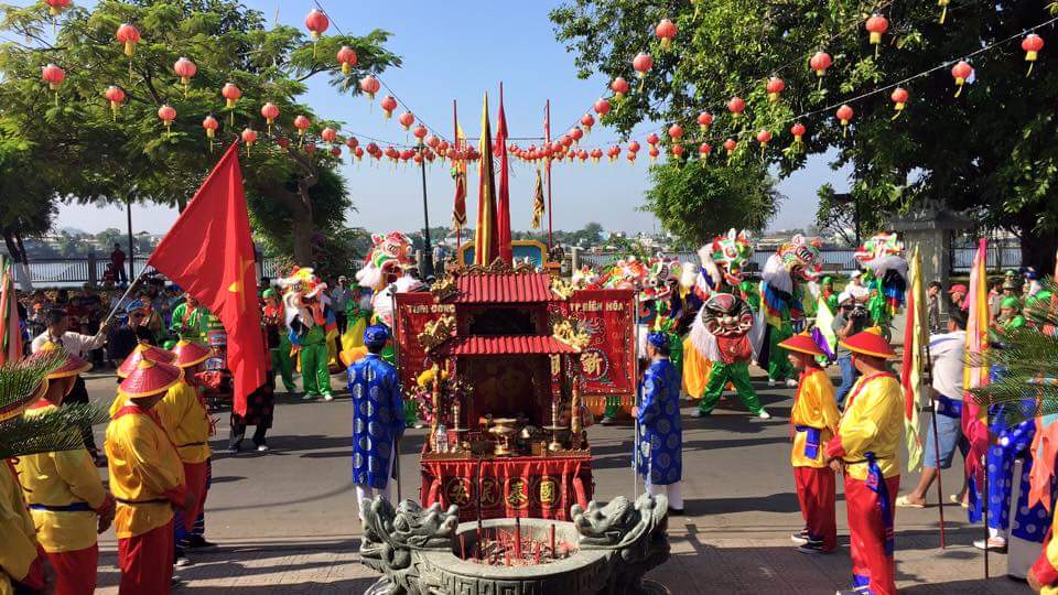 Hàng ngàn người dân dự hội chùa Ông Cù Lao Phố - ảnh 5