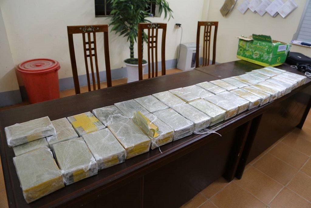 Nam thanh niên một mình vận chuyển 73 bánh heroin - ảnh 2