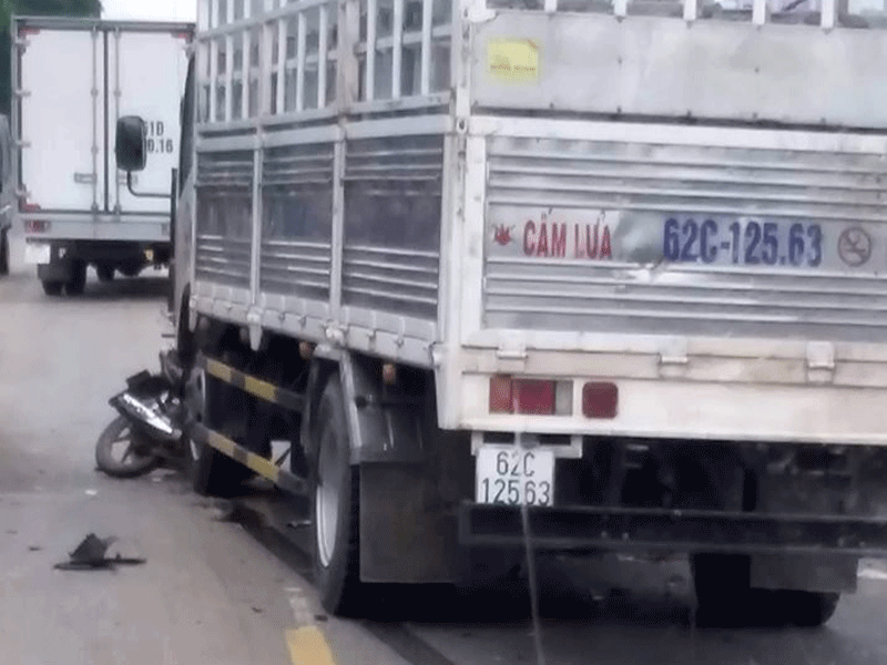 Đi thăm cha, một học sinh gặp nạn thương tâm